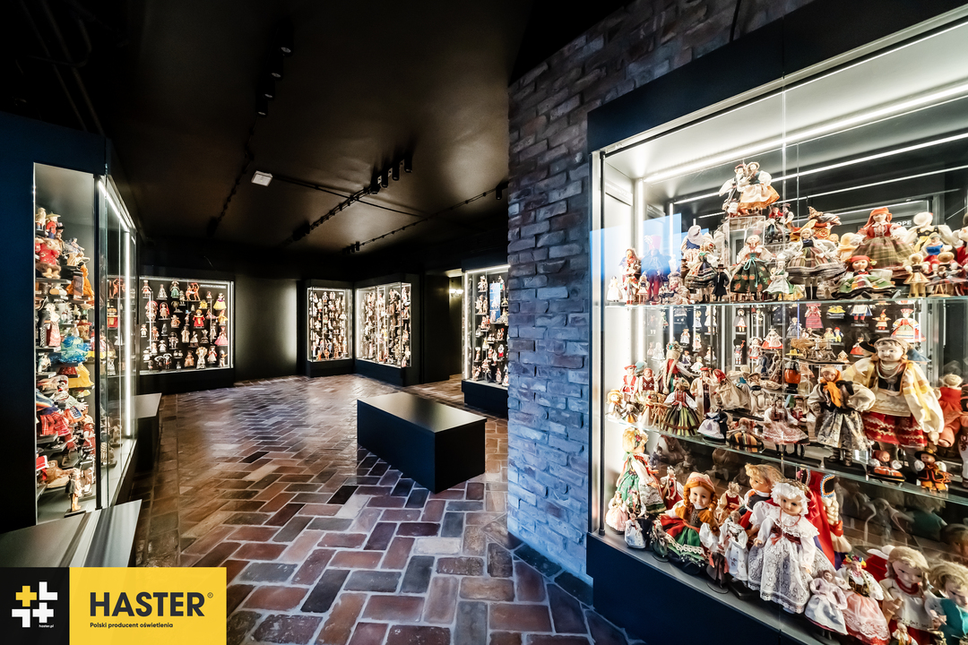 Oświetlenie Ekspozycji Muzealnych - Muzeum Domków dla Lalek - Warszawa width=